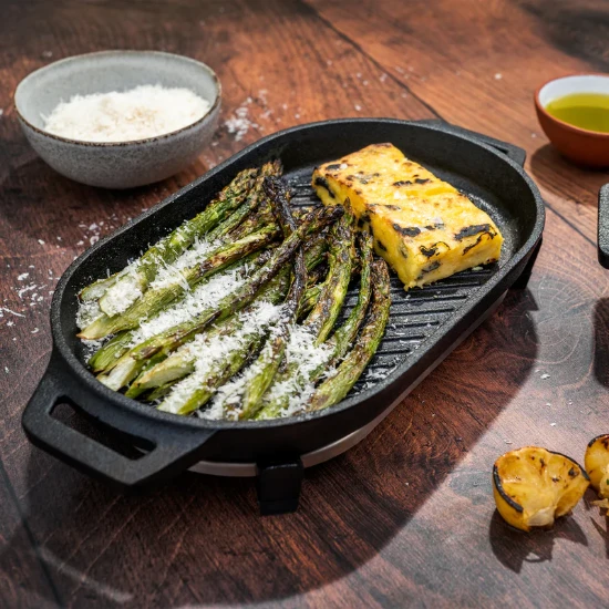 Oval cast iron frying pan, 31 x 15.9 cm, "Grizzler" - Ooni