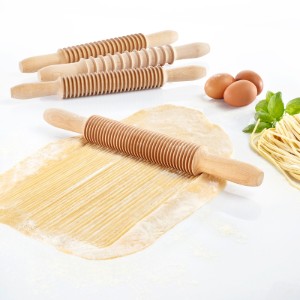 Скалка для пасты, изготовленная из букового дерева, "Spaghetti" - Westmark
