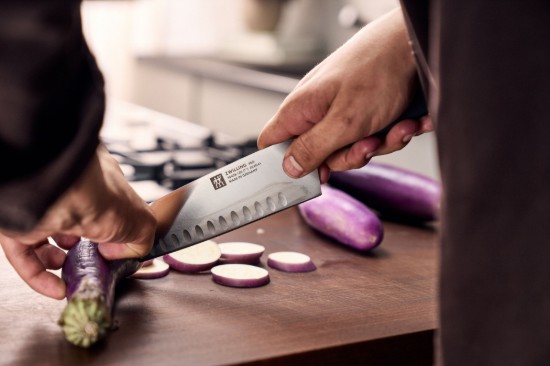 Нож Santoku, 18 см, <<ZWILLING Pro>> - Zwilling