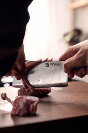 Meat cleaver, 16 cm, "ZWILLING Pro" - Zwilling