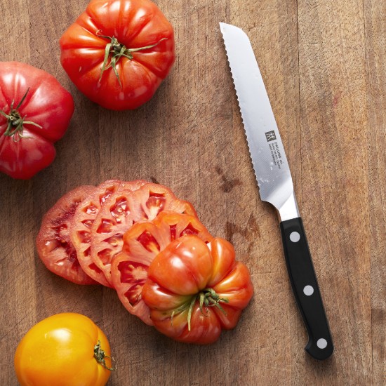 Coltello universale, lama seghettata, 13 cm, <<ZWILLING Pro>> - Zwilling