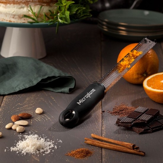 Klassische Reibe, chirurgischer Edelstahl, 32,5 cm, Schwarz - Microplane