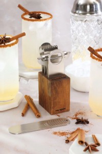 5 parçalı paslanmaz çelik bar gereçleri seti, ahşap bloklu, "Style Line", Walnut - Microplane