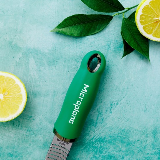 Classic grater, surgical stainless steel, 32.5 cm, Fresh Basil Green - Microplane