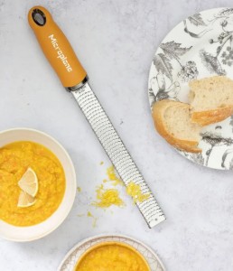 Класическо ренде, хирургическа неръждаема стомана, 32,5 см, Mustard Yellow - Microplane