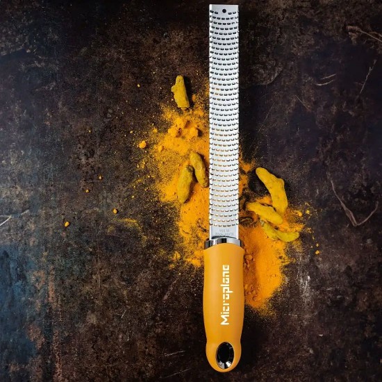 Klassische Reibe, chirurgischer Edelstahl, 32,5 cm, Mustard Yellow - Microplane
