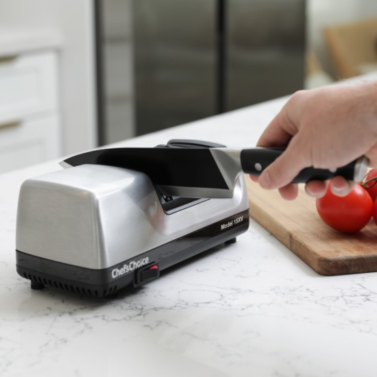 Electric knife sharpener Model 15XV Platinum - Chef's Choice