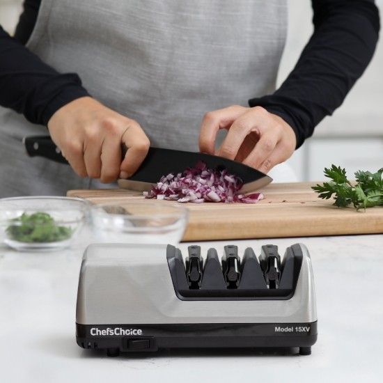 Electric knife sharpener Model 15XV Platinum - Chef's Choice
