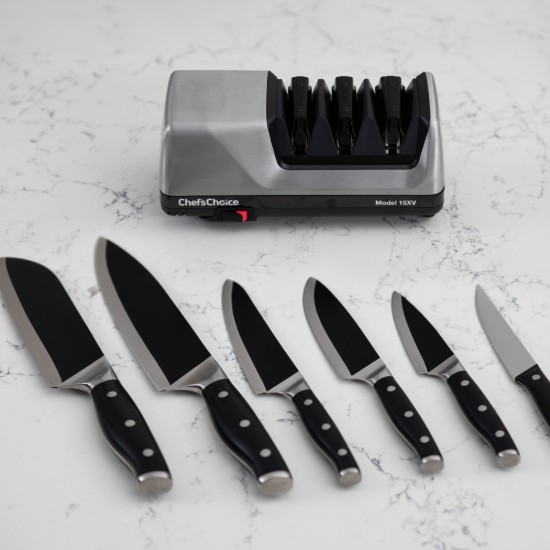 Electric knife sharpener Model 15XV Platinum - Chef's Choice