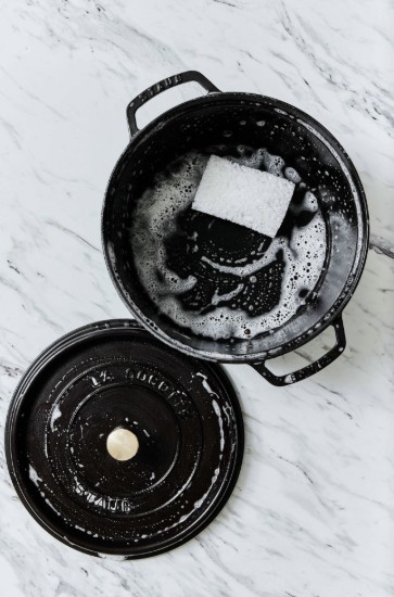 Cocotte cooking pot, cast iron, 26 cm/5.2L, Black - Staub