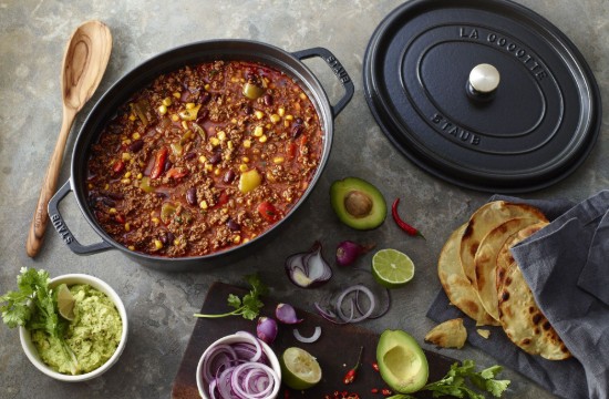 Dökme demirden yapılmış "Cocotte" oval pişirme kabı, 27 cm/3.2 l, <<Black>> - Staub