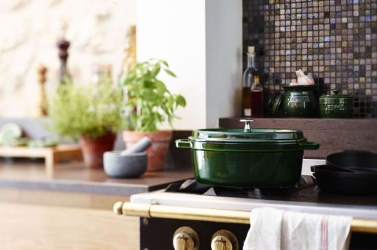 Oval Cocotte cooking pot, cast iron, 33 cm/6.7L, Basil - Staub