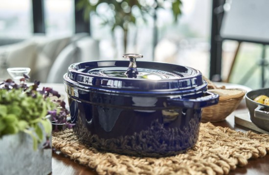 Oval Cocotte cooking pot, cast iron, 33cm/6.7L, Dark Blue - Staub 
