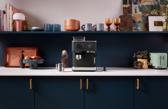 Полуаутоматска електрична машина за еспресо, 1500W, боја „Cave Iron Black“ - KitchenAid