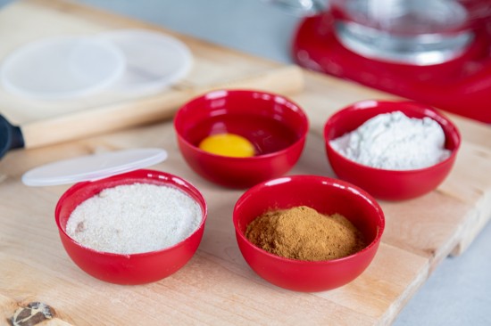 Set di 4 ciotole, con coperchio, in plastica, "Empire Red" - marca KitchenAid